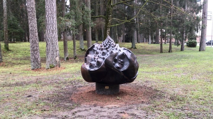 Granite sculpture of a Romanesco broccoli